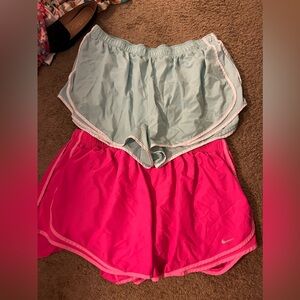 3x Nike shirt bundle pink and blue